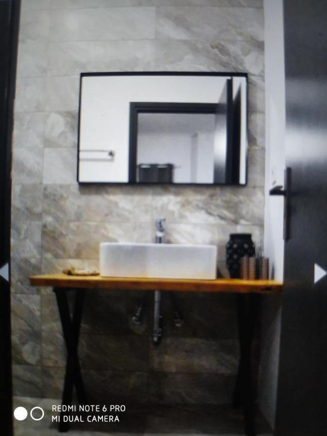 Minimal Apartment Каламата Екстериор снимка